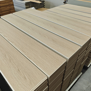 Plancher en vinyle de luxe SPC Click Lock, résistant à l'eau, antidérapant avec IXPE pour les espaces résidentiels et les appartements - Product Image 2
