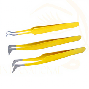 Pinzas para Extensión de Pestañas de Acero Inoxidable Doradas GE # Pestañas de Volumen Recto con Diseño Excelente, Punta Puntiaguda y Dientes Serrados - Product Image 1