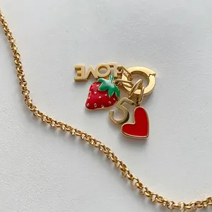EManco Collana con Ciondolo a Forma di Cuore e Fragola, in Acciaio Inossidabile Dorato, Regalo per Feste e Appuntamenti - Product Image 5