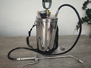 Pulvérisateur manuel à pompe en acier inoxydable 6L, pulvérisateur à pression portable pour usage domestique, jardinage et désinfection - Product Image 3