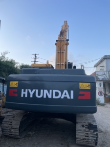 Excavadora Usada Agrícola HYUNDAI 220LC-9s de 22 Toneladas, 90% Original de Corea, con EPA y CE, para Operaciones de Construcción, Calidad Premium - Product Image 3