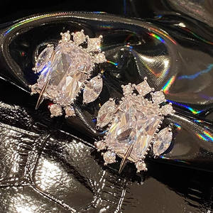 Boucles d'oreilles clous de luxe en argent 925 avec strass en cristal et or blanc, bijoux de fête pour femme, sertissage griffe - Product Image 4