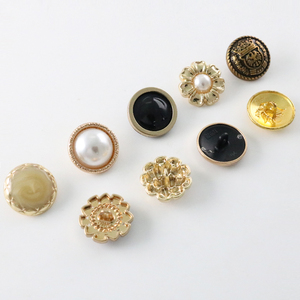 Bottoni con Gambo in Lega di Zinco, Ottone e <span class=keywords><strong>Acciaio</strong></span> Inossidabile Placcati Oro, Certificati Oeko-Tex, Personalizzabili OEM ODM, da 12L a 40L, per Baju Melayu - Product Image 3