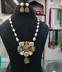 Collar Largo Hecho a Mano Tanjour, con Colgante Esmaltado y Perlas, Colección de Joyería Festiva para Bodas, Gran Venta - Product Image 4
