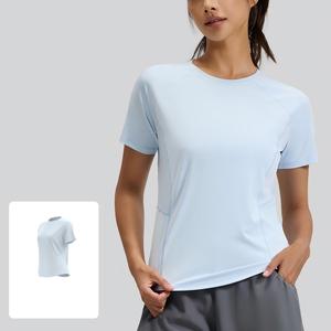 เสื้อยืดออกกำลังกายผู้หญิงแขนสั้นแบบรัดรูป ระบายอากาศ แห้งเร็ว สำหรับวิ่งและฟิตเนส ขายส่ง รับผลิตแบบ OEM ODM - Product Image 5