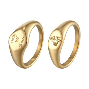 Aceworks - Juego de Anillos de Sello Grabables de Acero Inoxidable con Baño de Oro PVD de 18K para Hombre, Diseño Mixto, Regalo de Moda |   Texto Simple en Forma de Corazón/Ovalado/Cuadrado - Product Image 1