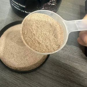 Poudre de <span class=keywords><strong>protéines</strong></span> de lactosérum 100% naturelle pour une récupération musculaire rapide après l'entraînement, <span class=keywords><strong>musculation</strong></span>, emballage personnalisé, service de marque privée - Product Image 4