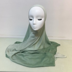 شال نسائي بلون موحد من المودال والحرير، غطاء رأس بأسلوب عرقي لجميع المواسم - Product Image 1