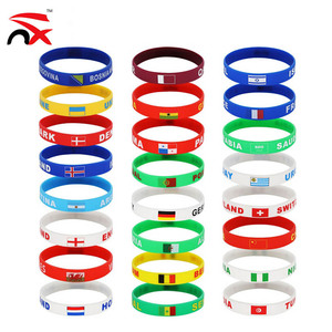 Jeu de Football Écologique US Canada Mexique Pays Drapeau Événement Bracelet Promotionnel Bracelets En Silicone avec logo Personnalisé - Product Image 1