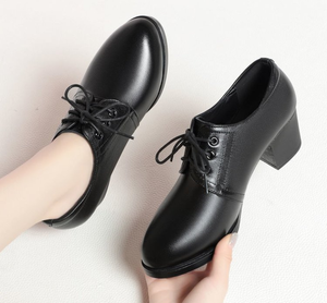 Última <span class=keywords><strong>moda</strong></span> <span class=keywords><strong>mujer</strong></span> <span class=keywords><strong>botas</strong></span> señoras tacones gruesos <span class=keywords><strong>botas</strong></span> zapatos <span class=keywords><strong>de</strong></span> <span class=keywords><strong>mujer</strong></span> - Product Image 6