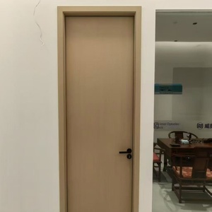 Venta caliente estilo moderno listo para puerta plana de dormitorio tablero de fibra de densidad media compuesto de madera impermeable para sala de estar - Product Image 3