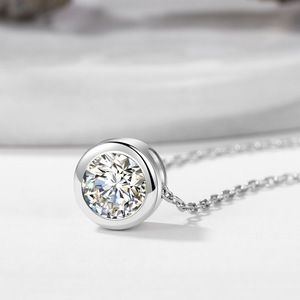 Collana in Argento S925 con Pendente Moissanite Taglio Rotondo 1ct 0.5ct Certificato, Vendita all'Ingrosso - Product Image 5
