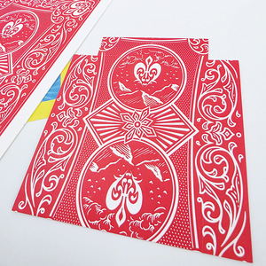 Las cartas de juego que cambian de forma, que se convierten en un teléfono móvil, cartas y monedas, accesorios de magia Kingmagic y espectáculo de talentos. - Product Image 4