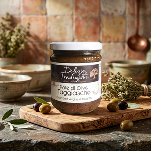Salsa Tradizionale Italiana alla Salsa di Oliva Taggiasca con Olio Extra Vergine d'Oliva, Barattolo in Vetro da 180g, Set da 6 Pezzi dall'Italia - Product Image 3