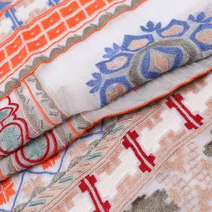 Robes de tissus brodés en polyester, nouvelle collection 2020, vente en gros