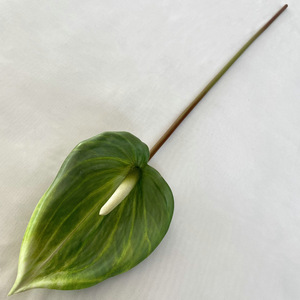LO-591 Vente en gros de fleurs artificielles de style forêt, série de tiges de fleurs vertes, variétés mixtes, ton vert, pour mariage et décoration intérieure - Product Image 6