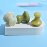 Vert clair fait à la main belle GHM 100% Xiuyan vert Jade champignon pierres chaudes grattage outil de Massage pour les femmes maison Spa