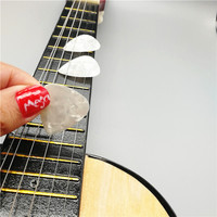 Sur la ligne Meilleur vendeur médiators de guitare celluloïd prix pas cher médiators en forme de coeur médiators de guitare personnalisés pour guitare électrique acoustique