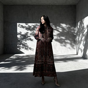 Abaya de Poliéster con Estampado Plisado para Mujeres Musulmanas, Vestido Elegante de Lujo, Diseño Personalizado - Product Image 2