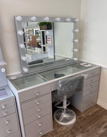 Coiffeuse moderne en velours avec 13 tiroirs, miroir éclairé et fonctions réglables, en MDF, pour chambre à coucher et mobilier de maison