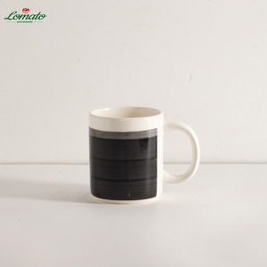 Vaisselle en porcelaine peinte à la main gris foncé personnalisée, directement de l'usine, pour la décoration de table de salon - Product Image 4