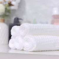 Hersteller kostenlose Probe atmungsaktive Baby Wet Tissue Wipes Viskose Polyester Spunlace Vliesstoff Full Cross Vlies rolle