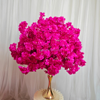 EG-FB001 Boule de fleurs rouge vif pour mariage en plein air, ambiance romantique, arrangement floral pour mariage