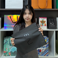 Emballage en plastique refermable zip-lock noir mat transparent personnalisé de haute qualité sacs à fermeture éclair pour vêtements