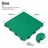 Dalles de sol emboîtables en PP pour terrains de futsal, dalles sportives plates solides 12x12 pouces pour terrains de football intérieurs et extérieurs