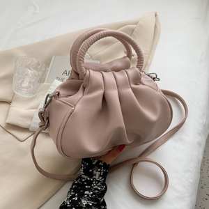 Sac bandoulière en cuir PU de haute qualité, style rétro, couleur unie, motif nuage, sac à main quotidien - Product Image 4