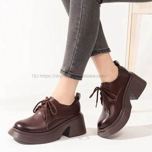Chaussures à talons épais de style britannique pour femmes, grande taille, bout rond, chaussures décontractées à talons hauts en cuir, nouvelle collection printemps - Product Image 3