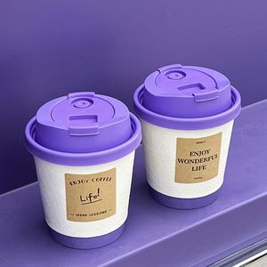 Gobelets en papier ondulé à double paroi de 8oz, 12oz, 16oz, personnalisables avec logo, noirs, pour café chaud, avec couvercle et manchons - Product Image 1