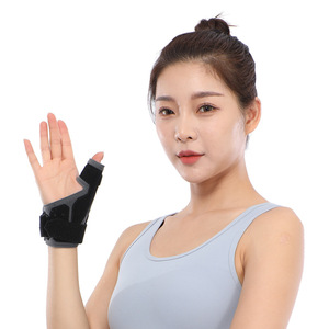 Thumb Wrist Brace Adjustable Nylon One Size For Thumb Injuries And Finger Fractures Unisex Support - Product Image 1