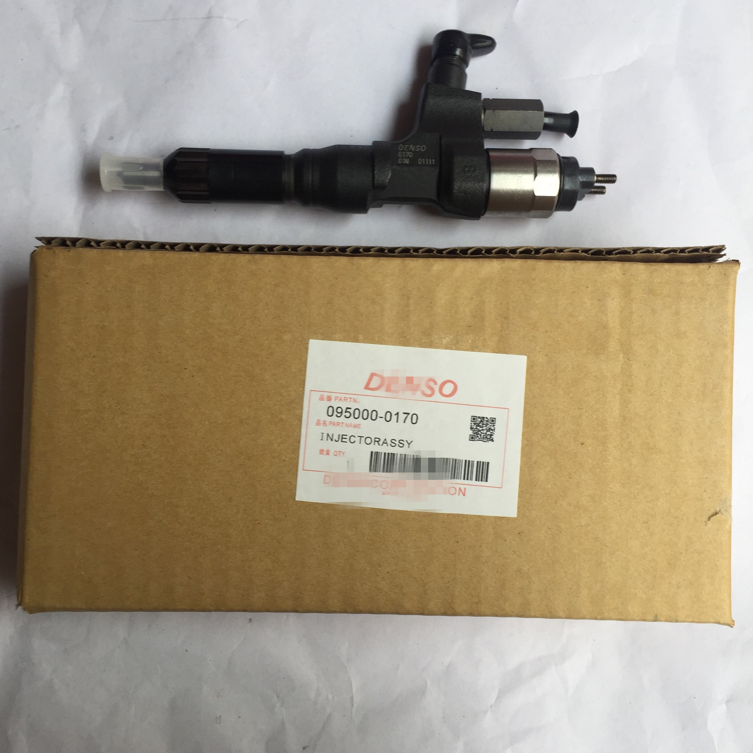 common rail injector 095000-0170 095000-0260 injector 23910-1033 23910-1034 for Hino J05C, J08C fuel injector 095000-0170