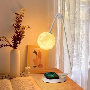 โคมไฟตั้งโต๊ะอัจฉริยะป้องกันดวงตา พร้อมพอร์ต USB ชาร์จไร้สายสำหรับโทรศัพท์มือถือ โคมไฟ LED ดีไซน์สร้างสรรค์ขนาดเล็ก - Product Image 4