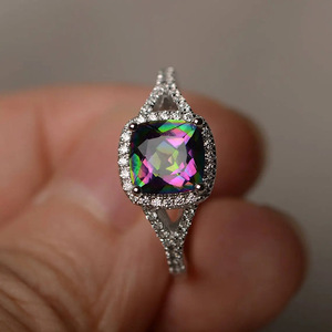 Anello quadrato colorato per donna, anello minimalista ed elegante, accessori per feste quotidiane - Product Image 2