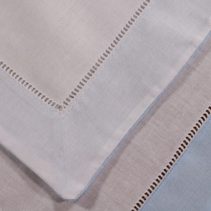 Décoration <span class=keywords><strong>de</strong></span> <span class=keywords><strong>table</strong></span> <span class=keywords><strong>de</strong></span> Noël <span class=keywords><strong>de</strong></span> mariage brodé N037-SB 20 "x 20" ourlet bleu ciel Ramie blanche échelle en <span class=keywords><strong>coton</strong></span> serviettes <span class=keywords><strong>de</strong></span> <span class=keywords><strong>table</strong></span> à ourlet - Product Image 6