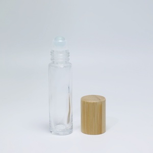 Botella de Vidrio Esmerilado para Aceites Esenciales de 5ml y 10ml, con Tapa Redonda de Bambú y Sellado Roll-on para Cremas, Agua, Perfumes, Sérums y Cuidado de la Piel - Product Image 3