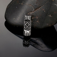 Pendentif Rune Acier Inoxydable Collier Viking Nordique Geometrique Bijou Unisexe Gros Grossiste Homme Femme Cadeau Mode
