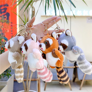 Venta al por mayor lindo pequeño <span class=keywords><strong>Panda</strong></span> de peluche colgante <span class=keywords><strong>red</strong></span> <span class=keywords><strong>rojo</strong></span> dibujos animados llavero muñeca con mapache hecho de algodón - Product Image 3
