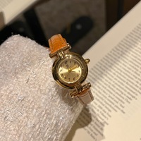 Montre-bracelet mini en argent pour femme, cadran soleil, montre de tous les jours pour femme, montre-bracelet à quartz polyvalente pour femme, bracelet en cuir confortable