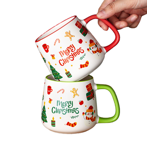 Mugs à café en céramique de Noël en gros - Motifs Père Noël, Bonhomme en pain d'épices, Arbre de Noël - Product Image 1