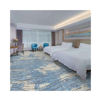 Tapis de luxe écologique en polypropylène pour l'église au mètre rouleaux de tapis rayé mur à mur pour hôtel ktv
