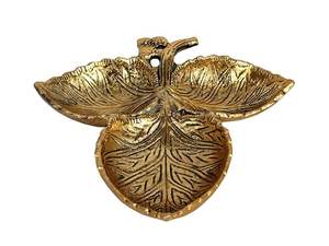 Décoration d'intérieur et cadeaux, plat à feuilles florales en aluminium Art Déco, plateau à fruits secs pour le Ramadan et Diwali - Product Image 2