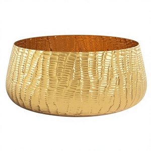 Nuevo Plato de Servir de Metal Hecho a Mano con Acabado Dorado Martillado, Vajilla Decorativa Moderna para Regalo - Product Image 1