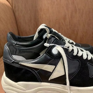 Chaussures de sport haut de gamme DSYX pour hommes, baskets en cuir véritable confortables, plateforme classique, modèle de chaussures de course dorées effet vieilli - Product Image 3