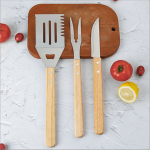 BBQ en acier inoxydable avec poignée en chêne Fourchette <span class=keywords><strong>Pelle</strong></span> Clip 3 pièces Outils de barbecue en plein air - Product Image 2