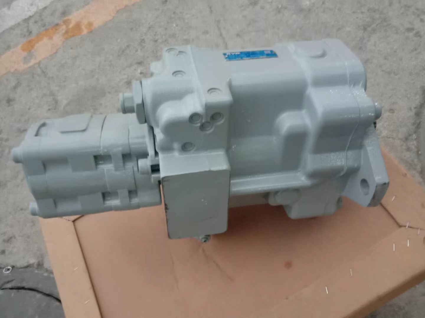 KAYABA KYB PSVL-54CG Hydraulic Pump for KUBOTA Excavators