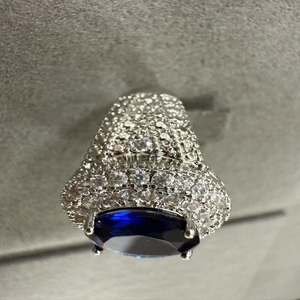 Raffinati Anelli di Lusso in Lega di Rame Argentata <span class=keywords><strong>con</strong></span> Doppio Strato e Zirconi Blu Ovali Brillanti per Donne Eleganti - Product Image 3