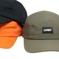 Casquette de baseball souple non structurée à 5 panneaux avec logo tissé personnalisé et visière incurvée